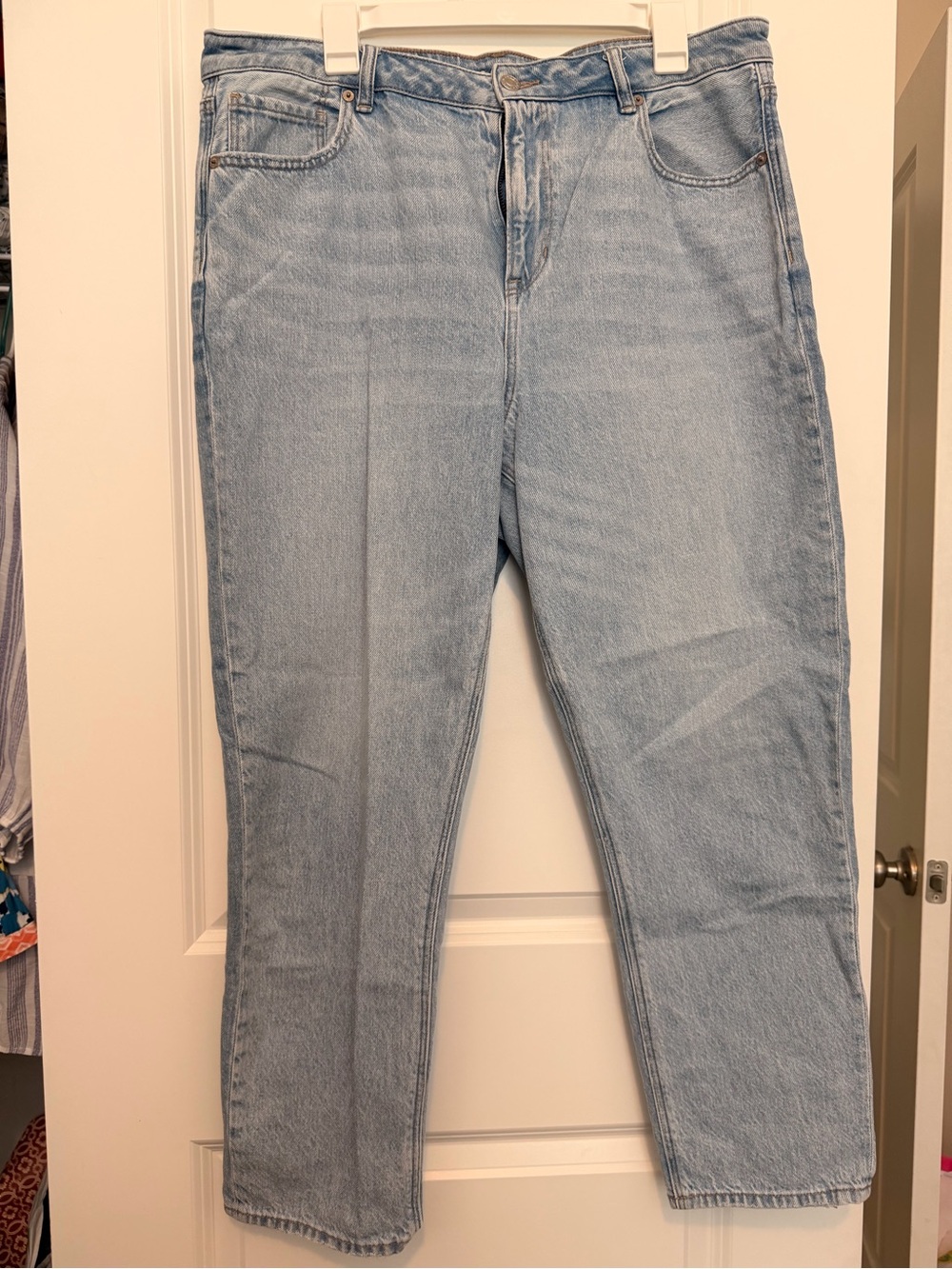American Eagle Outfitters Light Blue Boyfriend Jeans